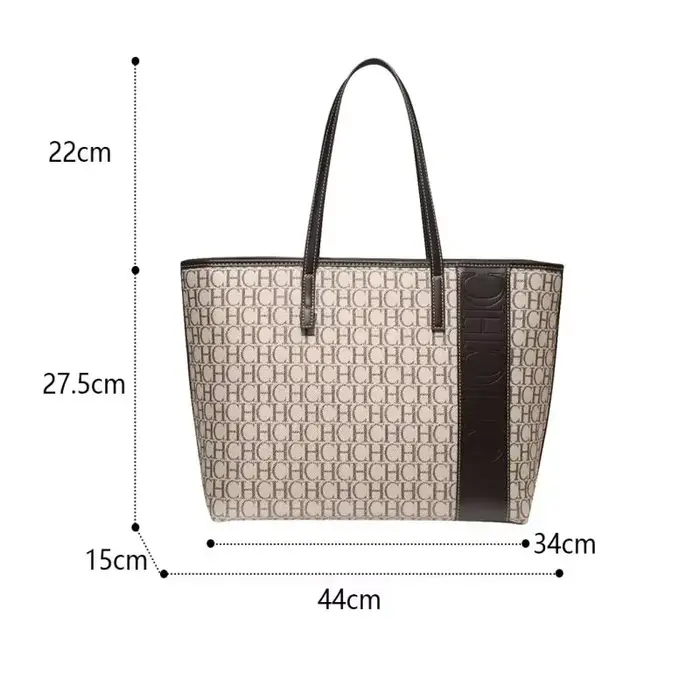 Sac fourre-tout CH en cuir véritable marron avec monogramme