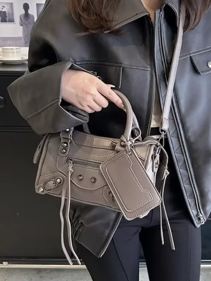 Sac à main à Rivets de grande capacité pour femmes