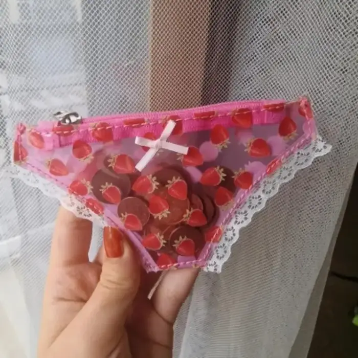 Porte-monnaie en dentelle mignon