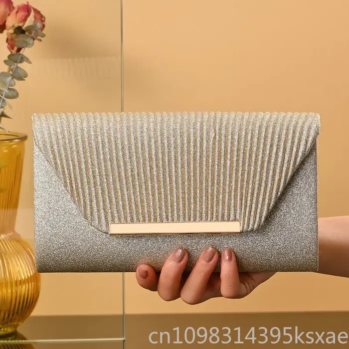 Pochette de soirée à motif coquillage