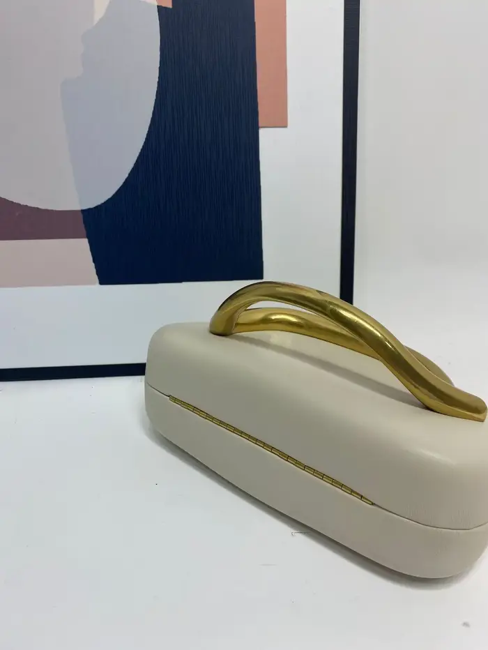 Grands sacs de soirée d'embrayage à fermeture en métal doré pour femmes