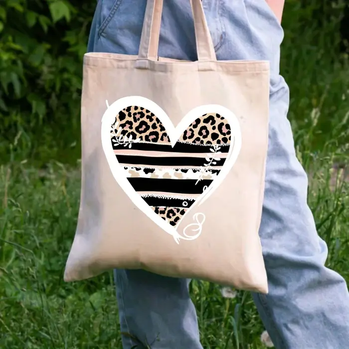 Sac à main en toile à motif en forme de cœur avec rayures léopard naturelles