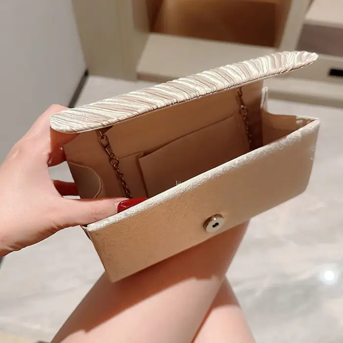 Pochettes de soirée élégantes pour femmes