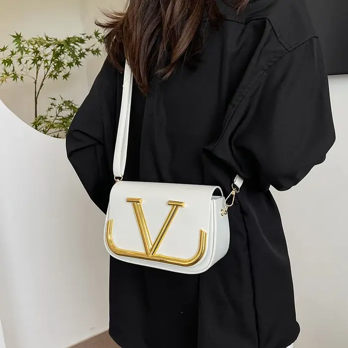 Sac à bandoulière moderne en simili cuir pour femmes