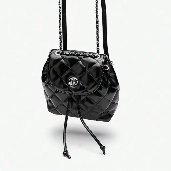 Sac à chaîne en diamant