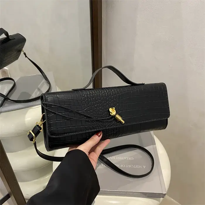 Sacs pour femmes élégants noir rétro en cuir PU motif Crocodile rabat pochette