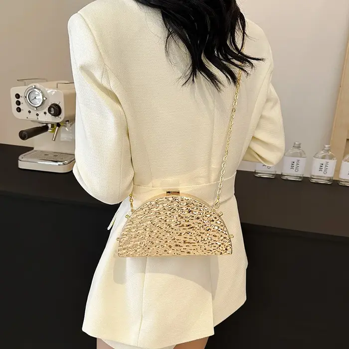 Sacs de soirée dorés de luxe pour femmes