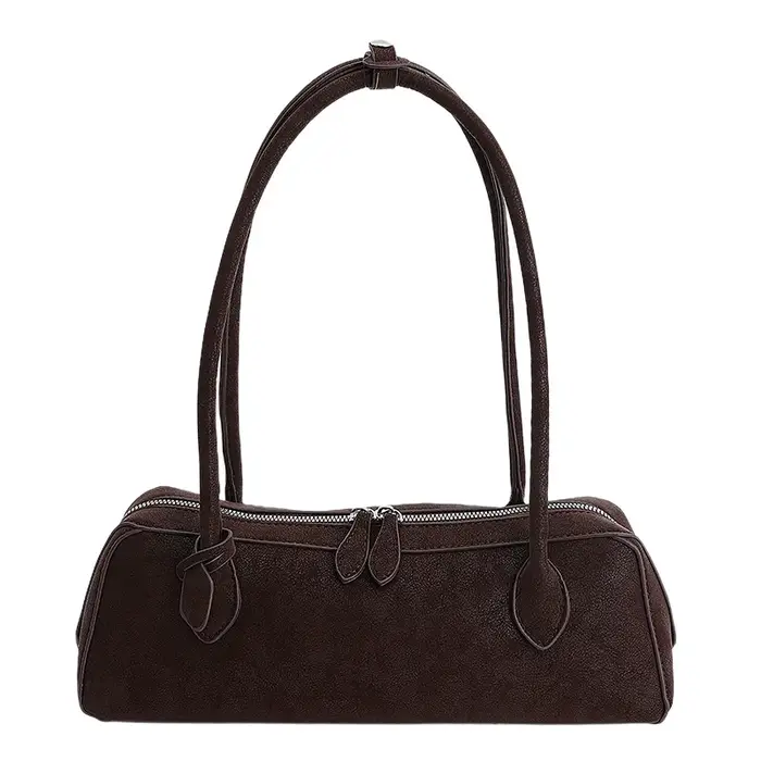 Sac à main en forme de pain français au design simple