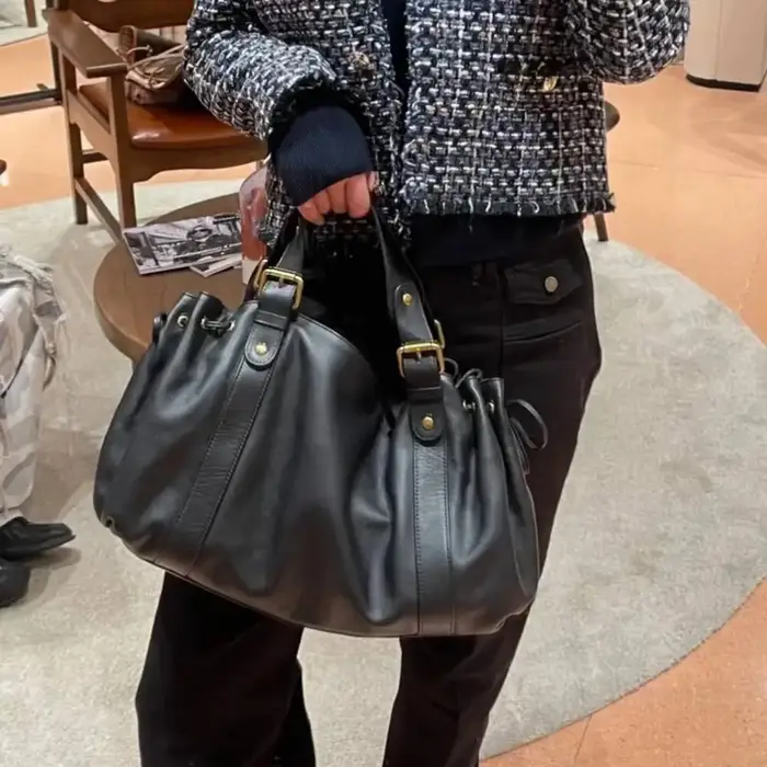 Sac à main 24H pour femme, à la fois intemporel et décontracté, sac fourre-tout noir à la mode