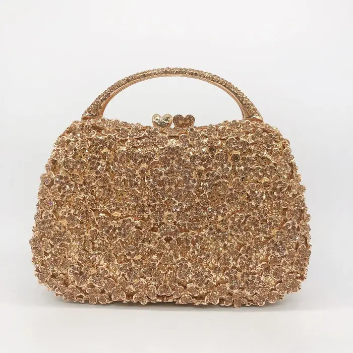 Petit sac ovale de couleur unie ouvert en or
