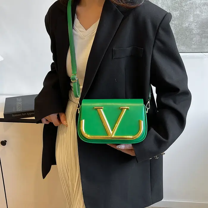 Sac à bandoulière moderne en simili cuir pour femmes