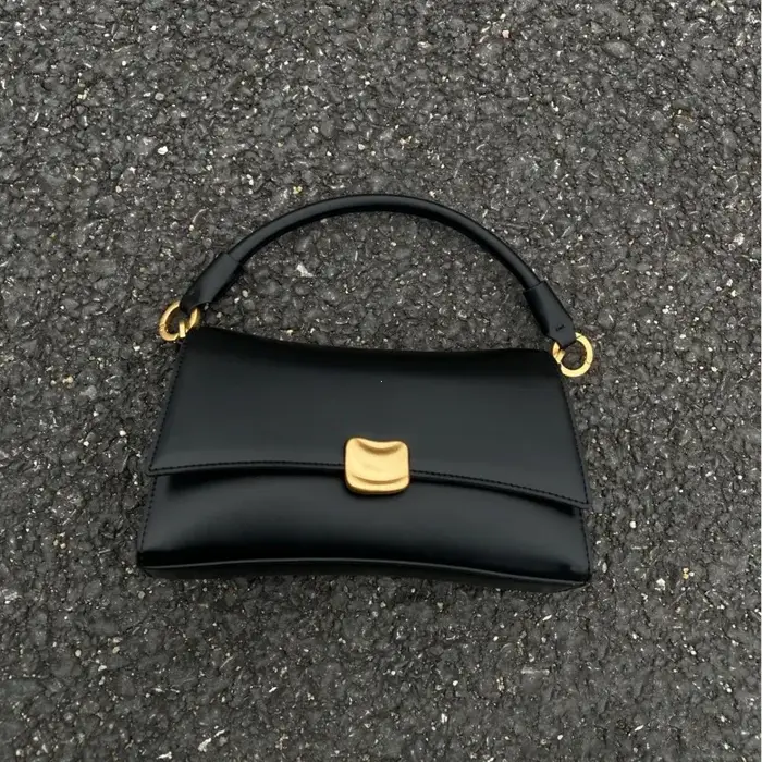 Sacs à main noirs à rabat pour femmes, sacoche à poignée supérieure en cuir PU, sac à bandoulière dé