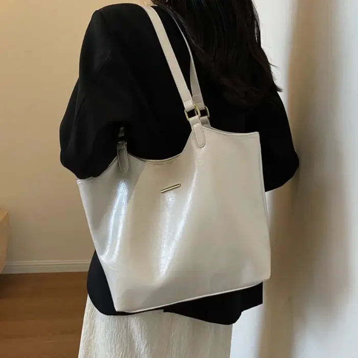 Grands sacs à bandoulière pour femmes