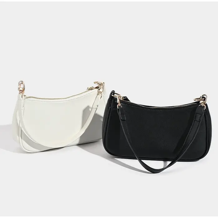 Sac à bandoulière Hobo avec chaîne