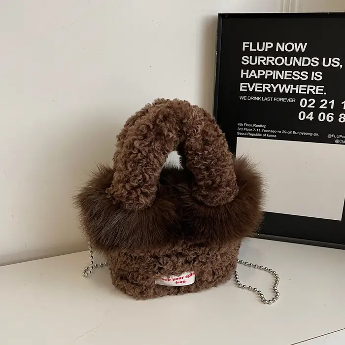 Sac à main café kaki qualité fausse fourrure pochette de soirée pour femmes 2025 nouveau sac à bandoulière en peluche douce et moelleuse petit seau Bolsos