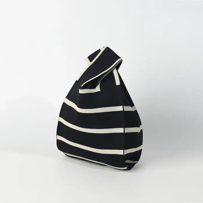Sac à main tricoté simple et tendance