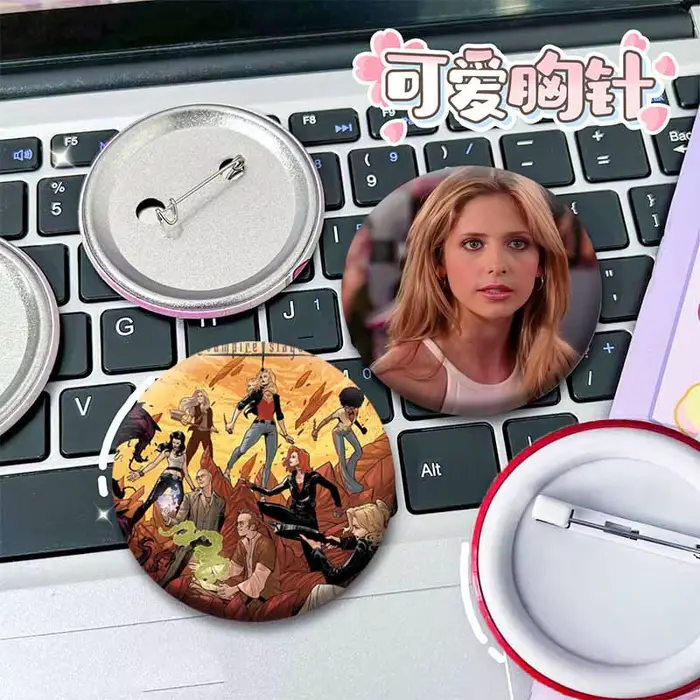 Série TV d'horreur Buffy contre les vampires, Badge pour vêtements, sac à dos, chapeau, épingles en émail, fer blanc, broche à pression, accessoires cadeaux