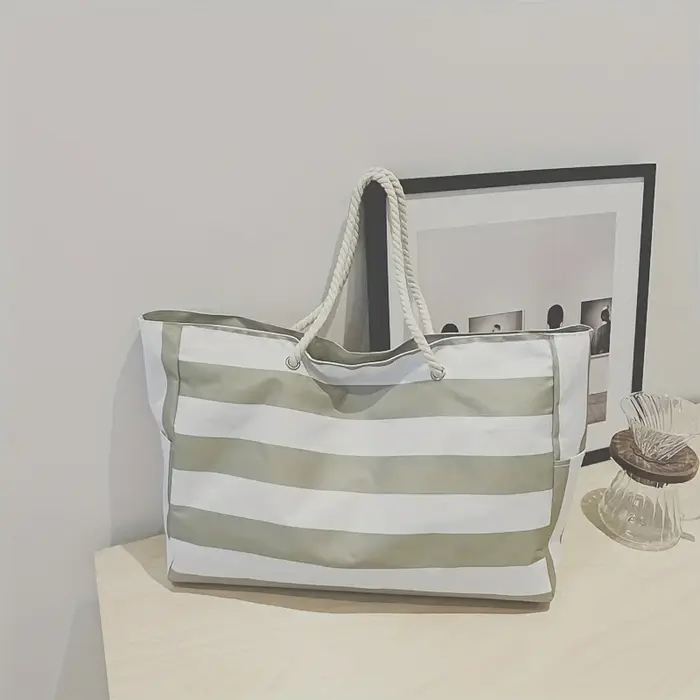 Sac fourre-tout de plage rayé à la mode