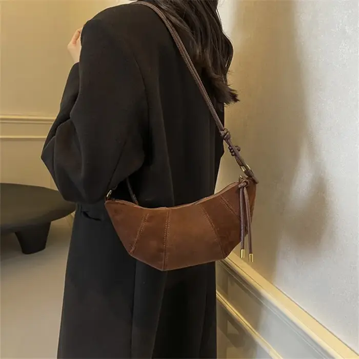 Sac pour femmes en forme de Croissant à la mode