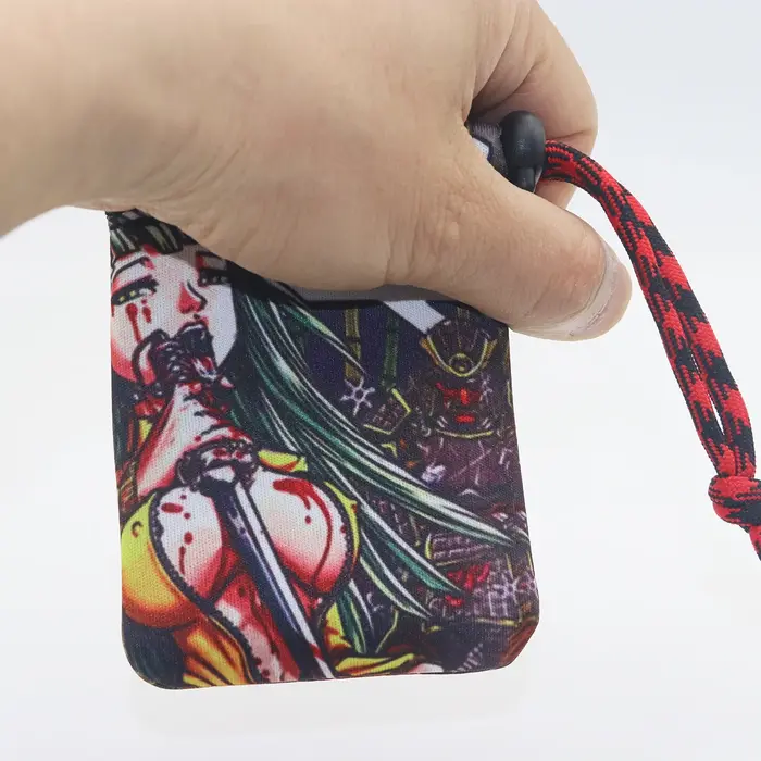 Petite pochette imperméable et résistante aux chocs