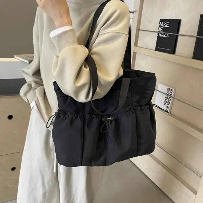 Sac fourre-tout de grande capacité