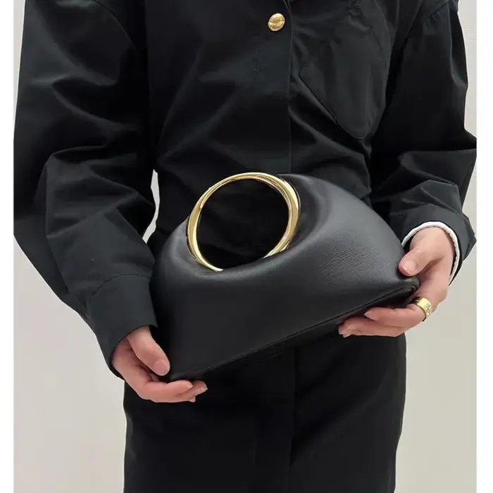 2026 Petit sac à main tendance en cuir végétalien avec poignée supérieure