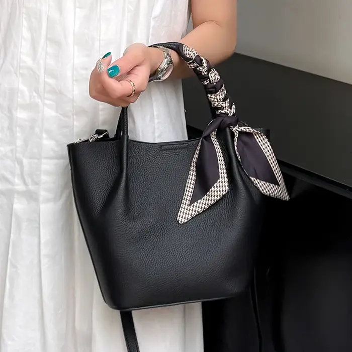 Sacs à bandoulière en cuir de vache pour femmes