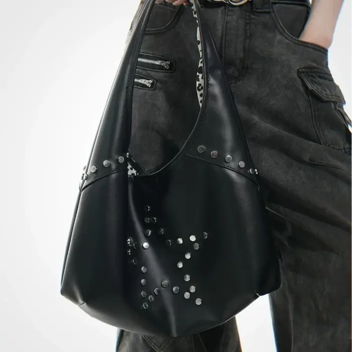 Sac fourre-tout à bandoulière Y2K clouté pour femme