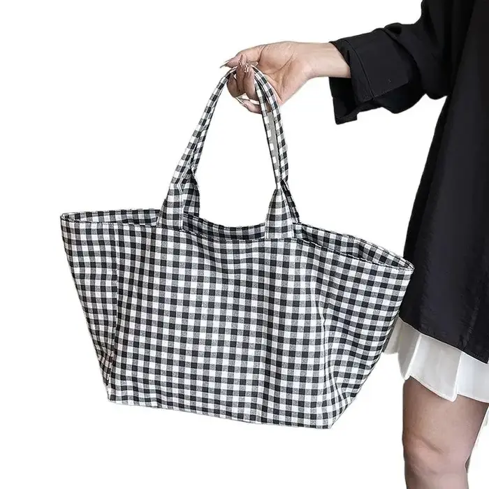 Sac fourre-tout en toile à carreaux avec motif