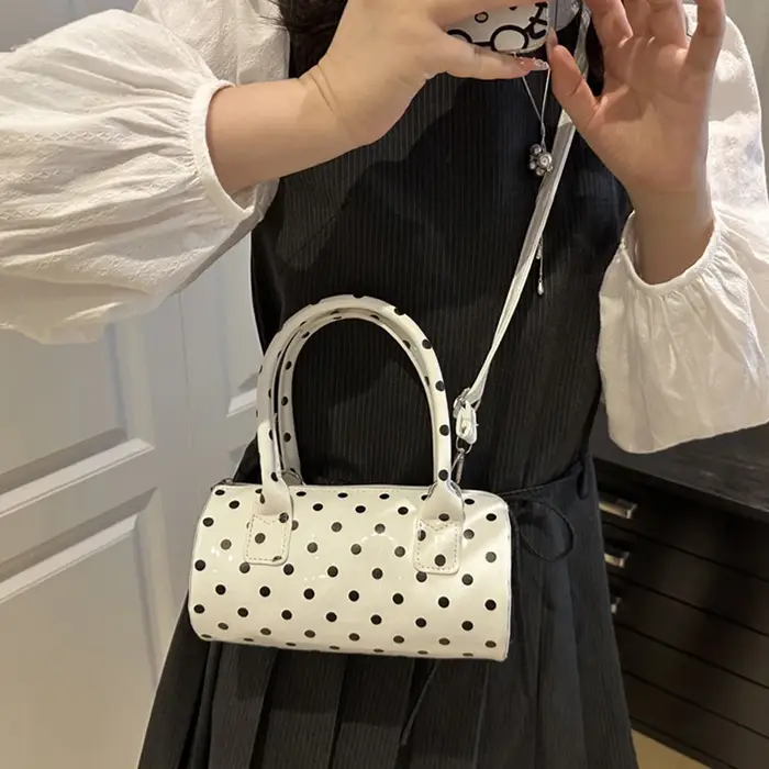 Sac bandoulière simple à pois
