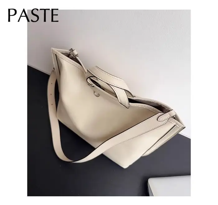Première couche de cuir de vachette tanné végétal femmes fourre-tout Beige luxe concepteur grande capacité femme sac à main accepter 13 ''ordinateur portable