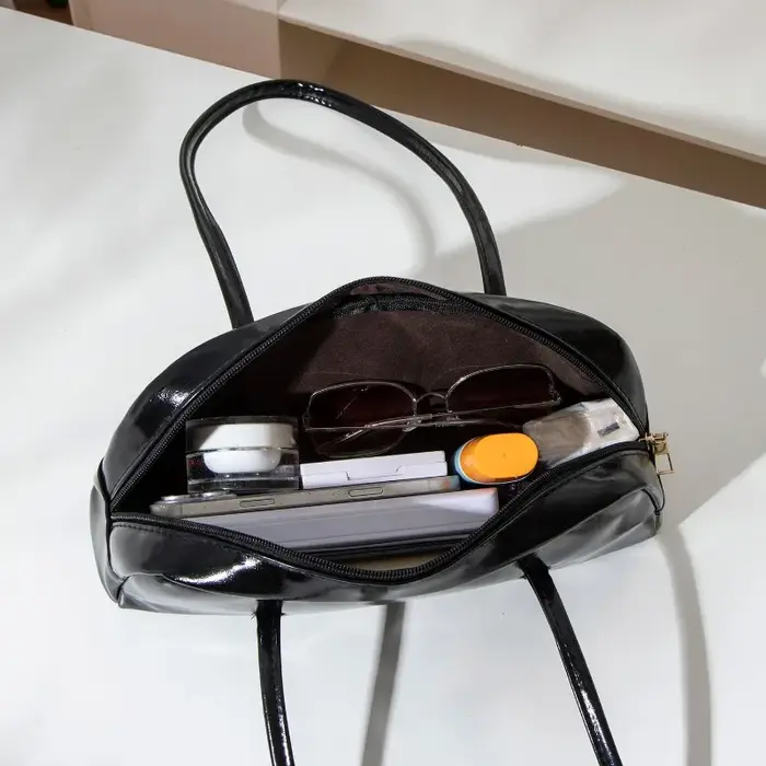 Petit sac à une épaule de couleur unie de style français