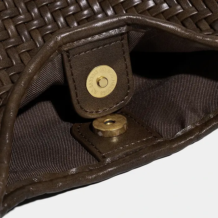 2025 Nouveau In Vintage Grande Capacité Underarm Épaule Livraison rapide main Weave Composite sacs f