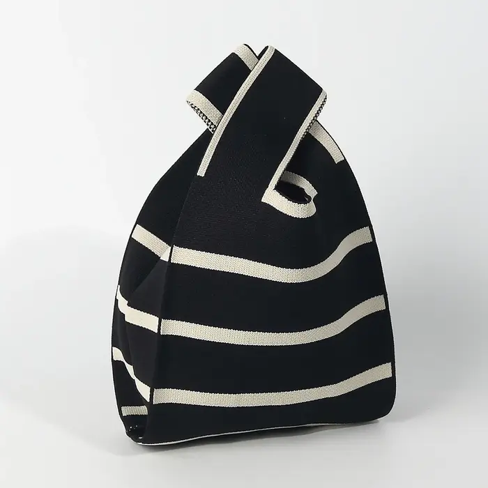 Sac à main tricoté simple et tendance