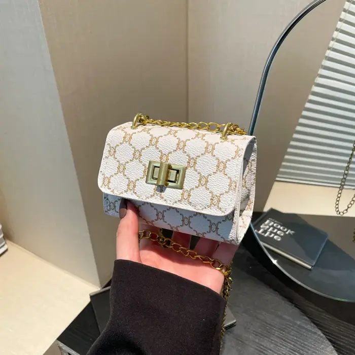 Sac carré mini tendance style urbain pour femme