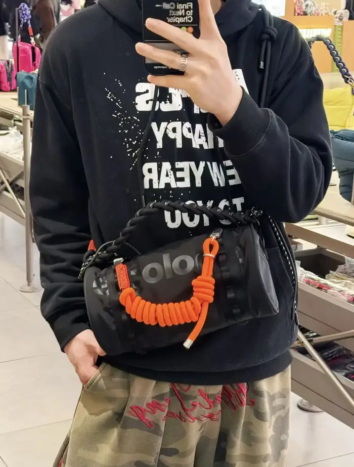 Nouveau sac cylindrique Topolo
