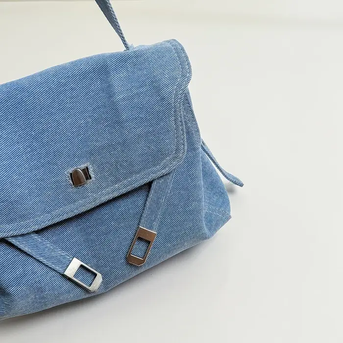Sacs à bandoulière à rabat pour femmes en jean avec fermoir métallique