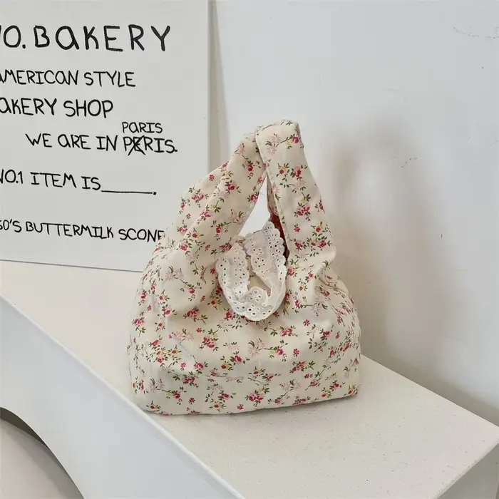 Sac à main doux et frais à motif floral