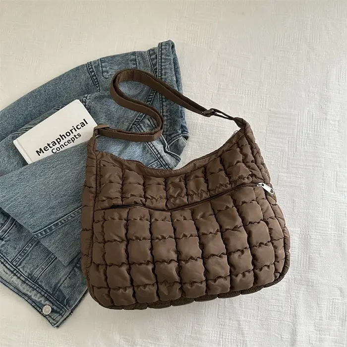 Nouveau sac à bandoulière matelassé pour femme, grande capacité, sac fourre-tout, sac à bandoulière