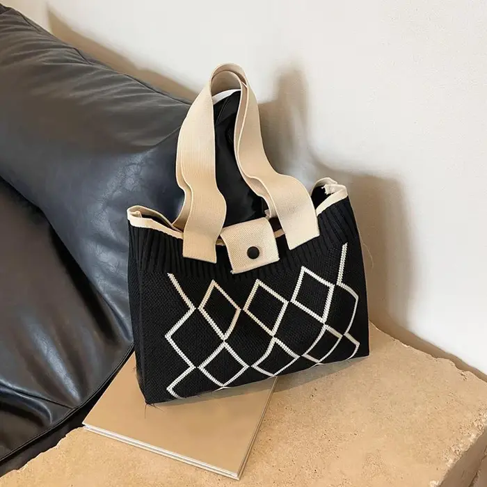 Sac à main tricoté à la main pour femme