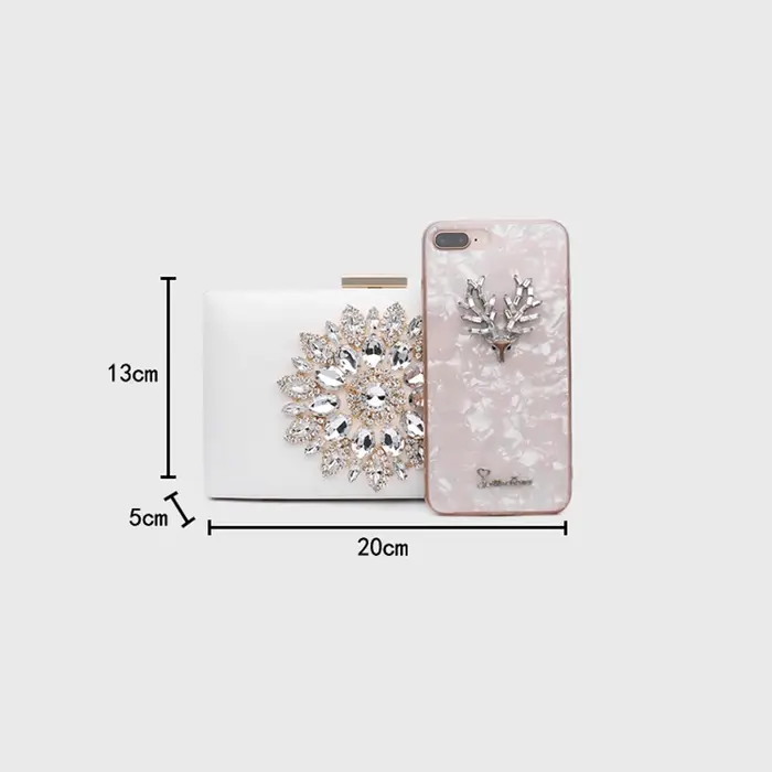 Pochette blanche pour femmes