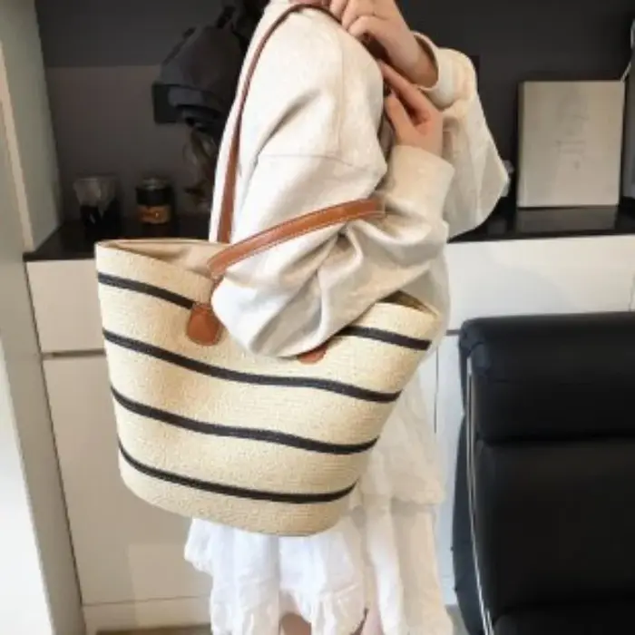 Sac à langer en cuir de luxe élégant