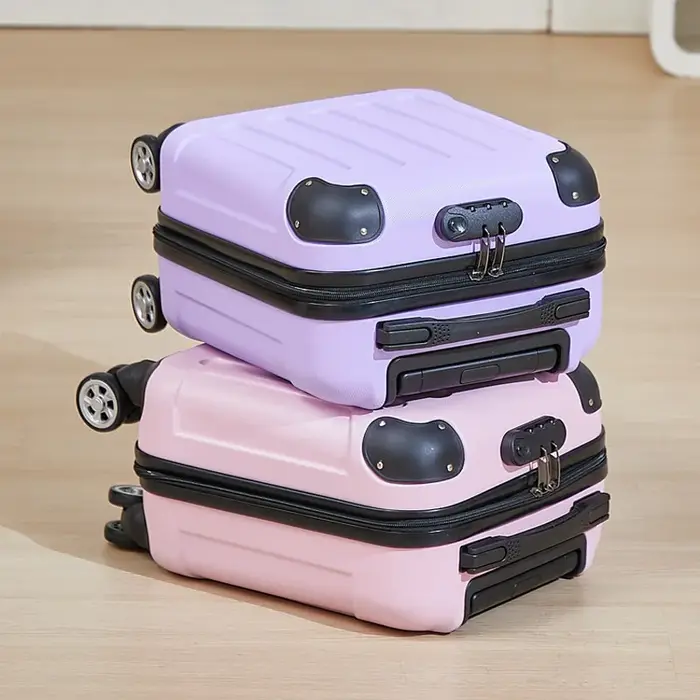 Bagage à main à la mode valise de cabine de 14 pouces parfaite pour les courts voyages comprend un porte-gobelet et un support pour téléphone multi-dire