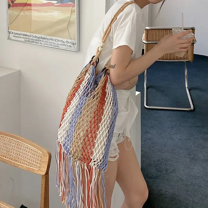 Sacs en résille bohème à pompon pour femmes