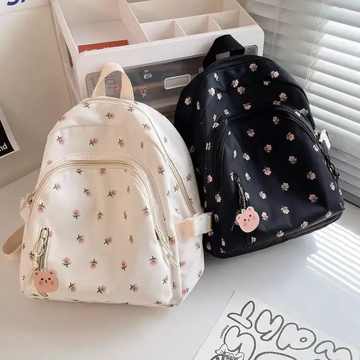 Petit sac à dos imprimé de fleurs fraîches pour femmes et filles