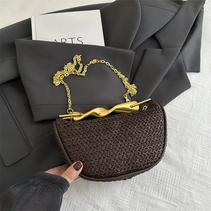 Gusure été concepteur épaule sac à bandoulière paille tissage pochette sac à main femmes boulette bandoulière sac de plage mode nuage sac à main