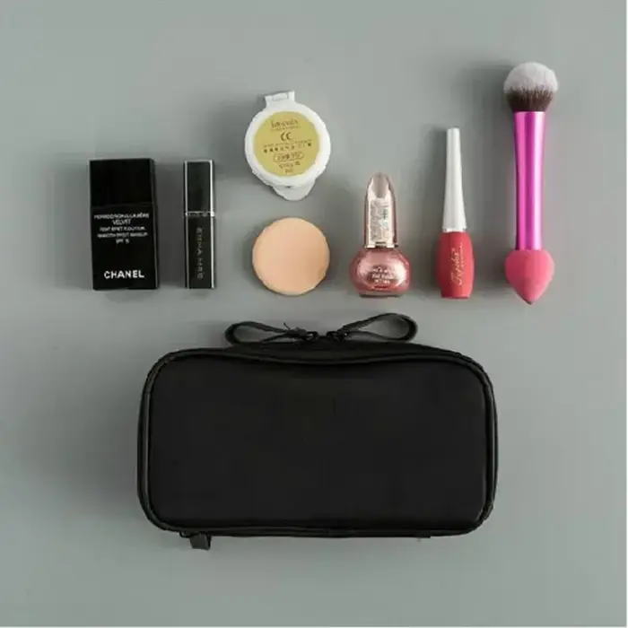 Mini trousse de maquillage noire pour femme