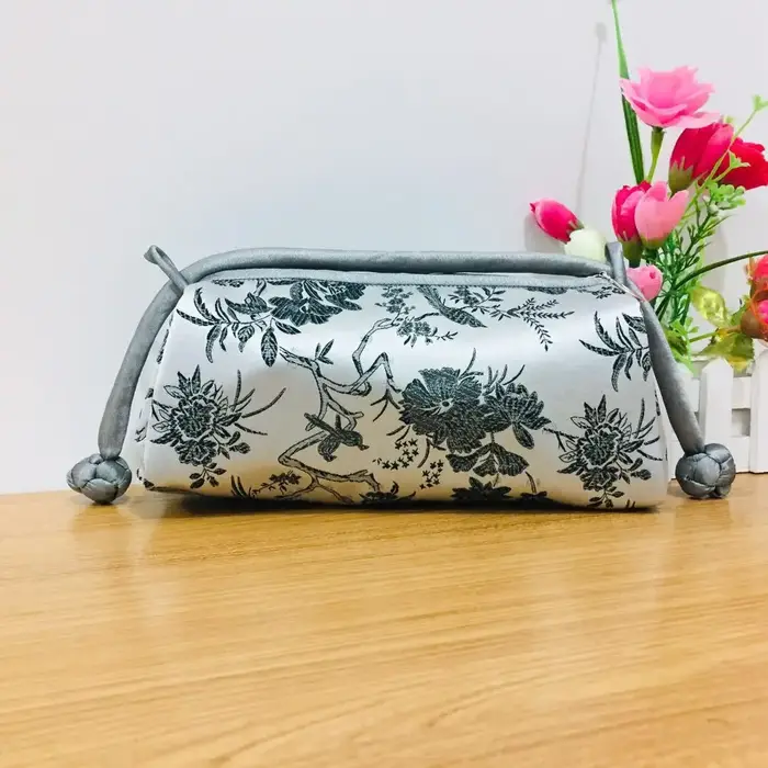 Sac à main de luxe en soie de style chinois pour femme