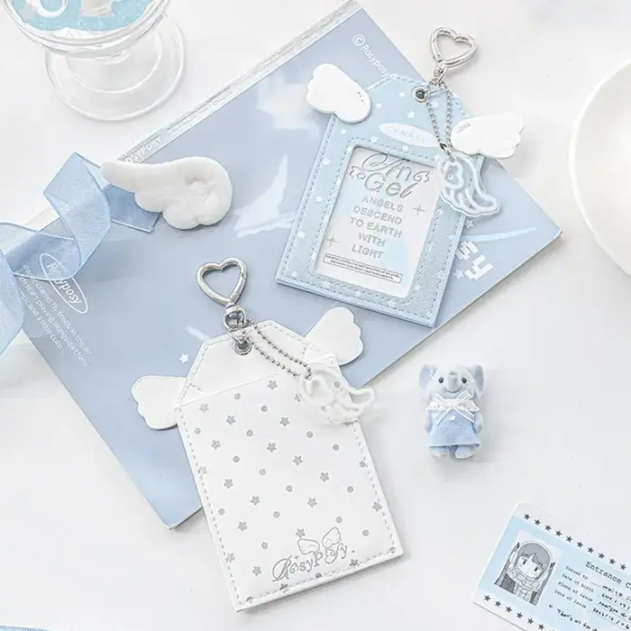 Ensemble de porte-cartes en cuir PU Aile d'ange avec breloque métallique