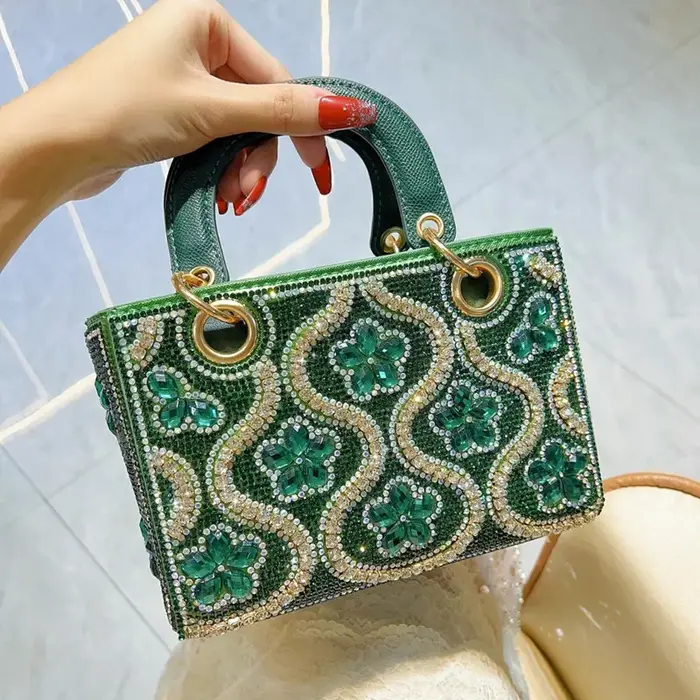 Pochette de soirée Vintage en cristal pour femmes, sac à bandoulière de luxe avec strass, fourre-tout pour fête de mariage, 2025